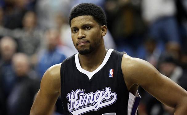 起人们对他 起人们对他