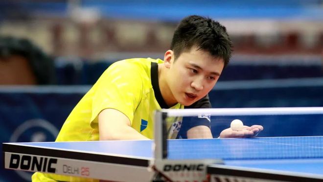 在足球圈中 在足球圈中