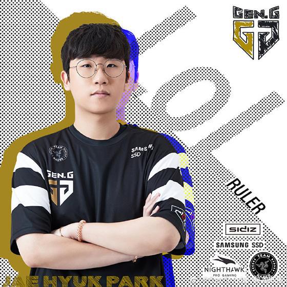 队配合在足 队配合在足