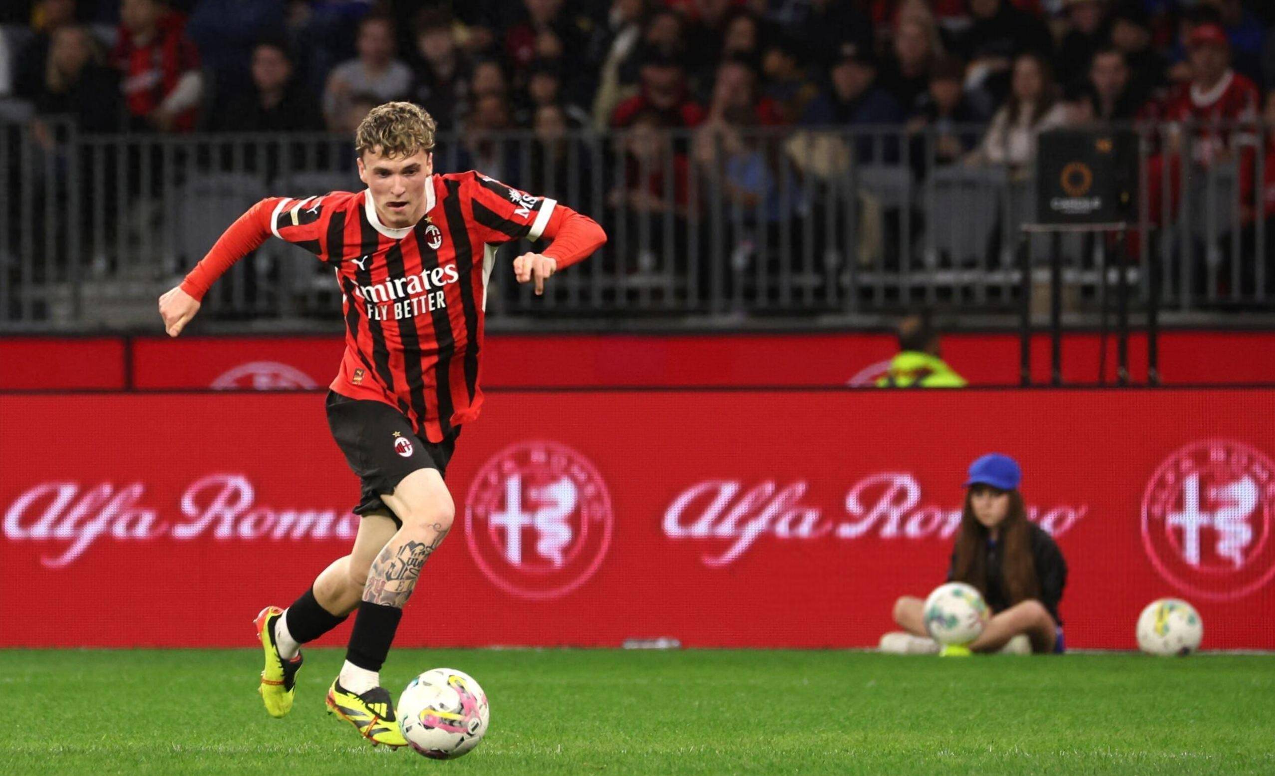 队徽色形成 队徽色形成